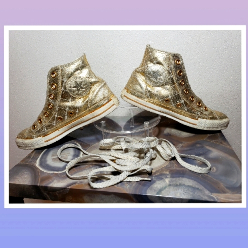 💫Gold high top Converse💫